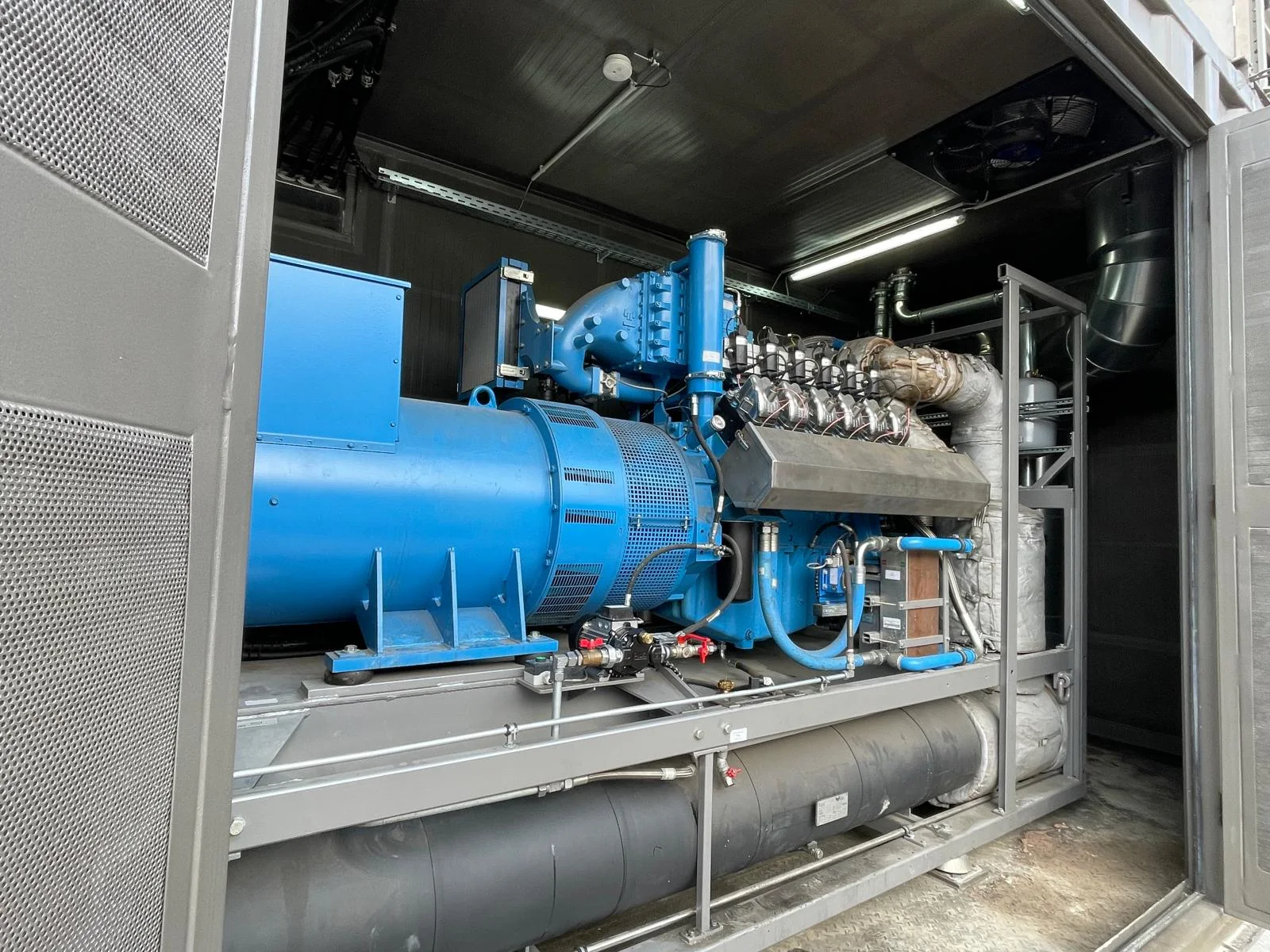 R Schmitt Enertec ENERGIN M12 500 kW Containerized Gas Generator Set